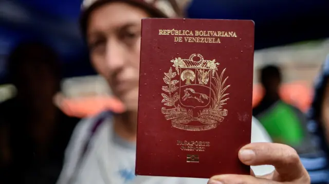 Una corte federal falló que la terminación de la visa humanitaria para inmigrantes de Cuba, Haití, Nicaragua y Venezuela, es legal